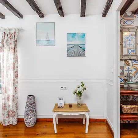 Typical Alfama-center Apartmán